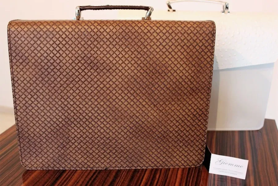 picture 2 Exclusive Italian bag Petrarca