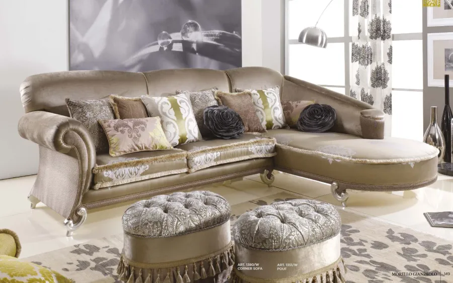 obrazek 1 Fantastyczny narożnik, sofa i pufy w stylu francuskim – Morello Gianpaolo