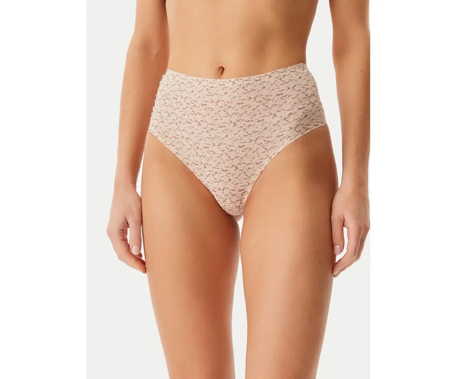 obrazek 1 Chantelle Stringi Soft Stretch C11DA0 Beżowy