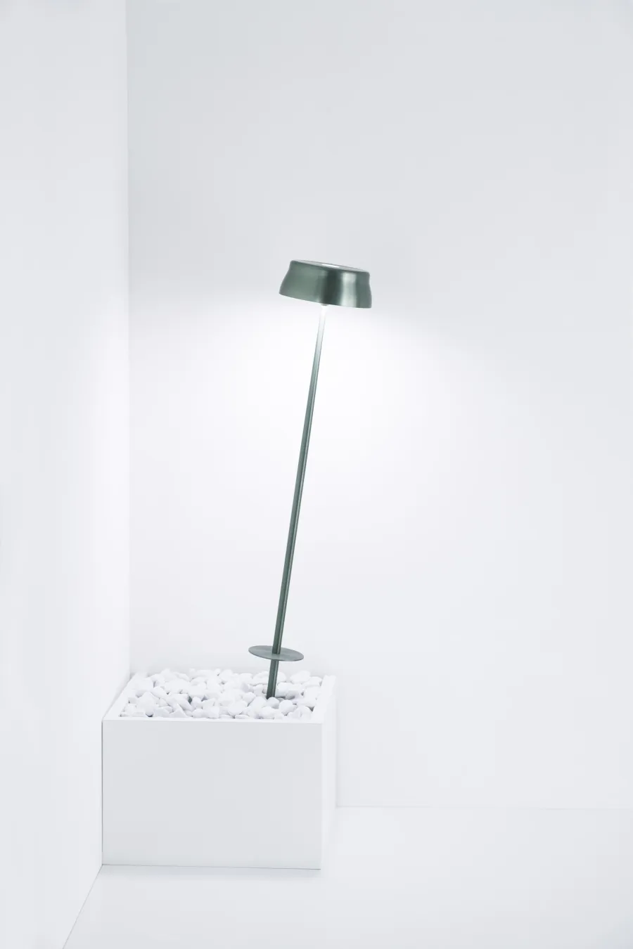 obrazek 3 Włoska lampa ogrodowa Sister z regulowaną wysokością