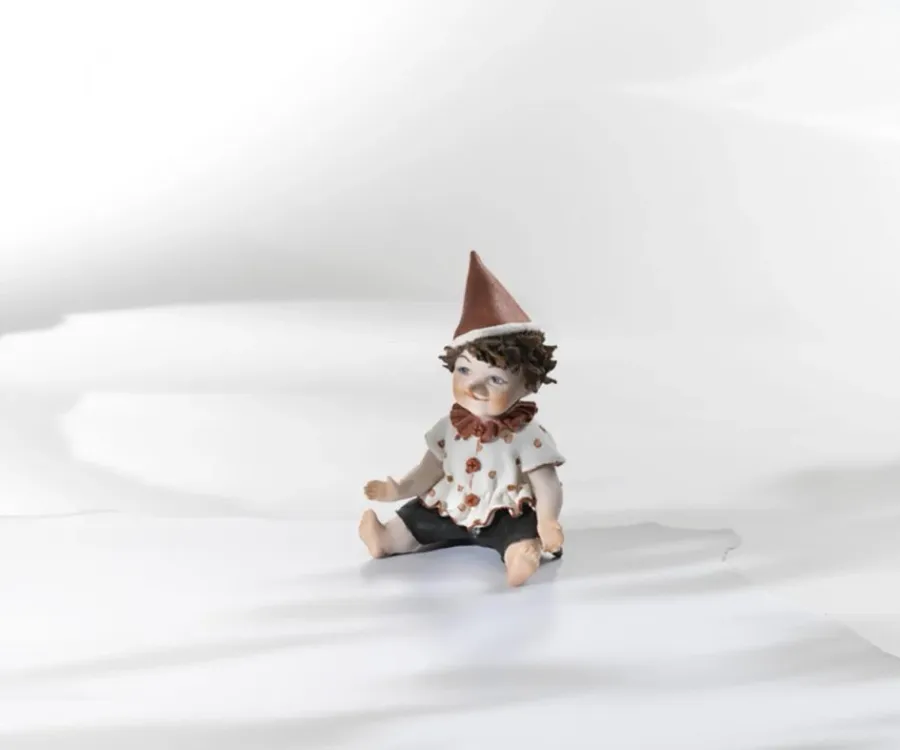obrazek 1 Figurka Pinokia wykonana z porcelany - Sibania