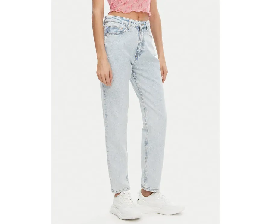 obrazek 1 HUGO Jeansy Noe 50520613 Błękitny Mom Fit