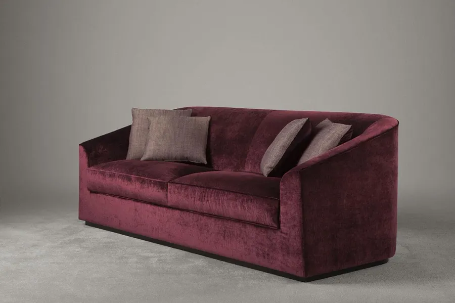 obrazek 7 Wytworna sofa Clarisse dostępna w 3 rozmiarach