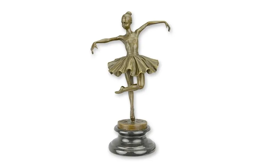 obrazek 1 Stylowa rzeźba tańczącej baleriny wykonana z brązu
