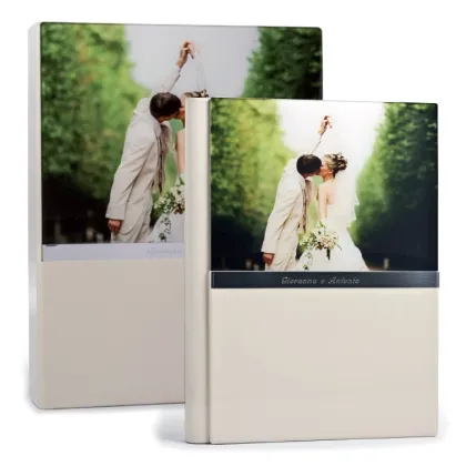 Picture Custom wedding photo album