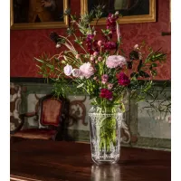 Picture Avant-garde decorative vase made of crystal and glass
