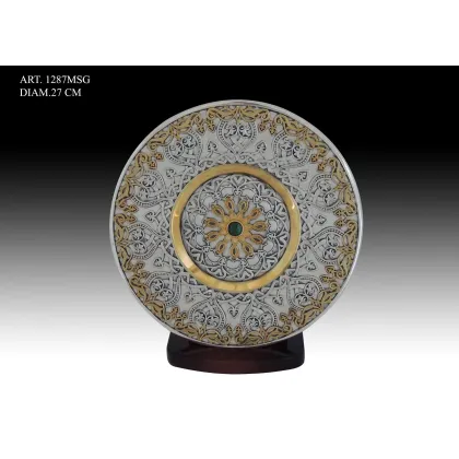 Picture Italian burst decorated plate