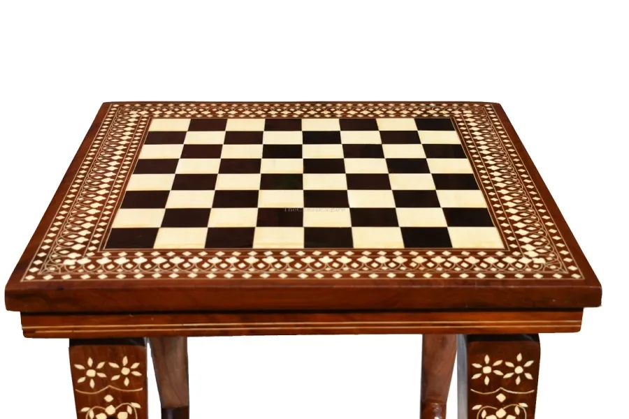 obrazek 4 Charakterystyczny stół do królewskiej gry dla miłośników szachów - The Chess Empire
