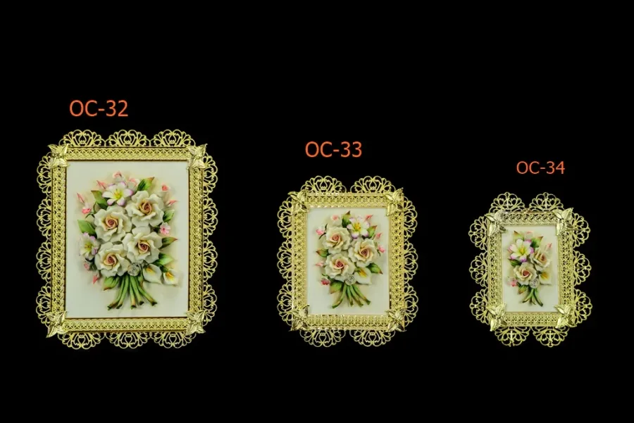obrazek 1 Wyjątkowa porcelanowa złota ramka do salonu