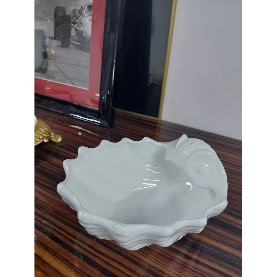 obrazek 1 Naczynie w kształcie muszli do serwowania dań rybnych lub pojemnik na kosmetyki i detergenty - Le Ceramiche