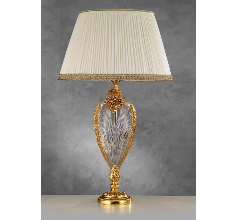 obrazek 1 Elegancka lampa stołowa do gabinetu lub salonu