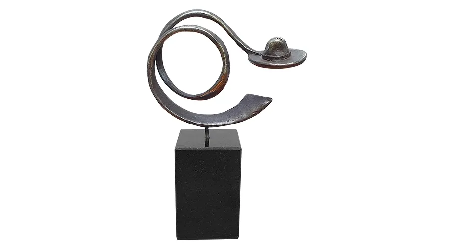 obrazek 1 Wspaniała statuetka "Kapelusze z głów za osiągnięty sukces" - z okazji jubileuszu firmy