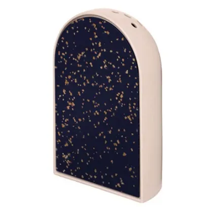 Picture An avant-garde ceramic vase and a mirror for an original interior – Byfly