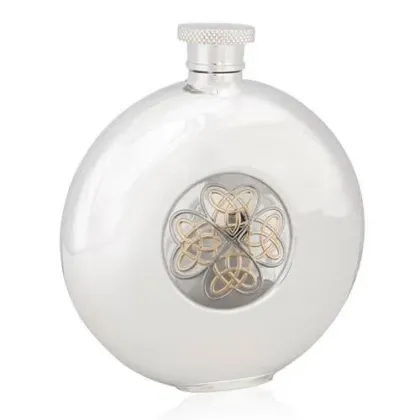 Zdjęcie Prezent dla niego - piersiówka zdobiona celtyckim ornamentem