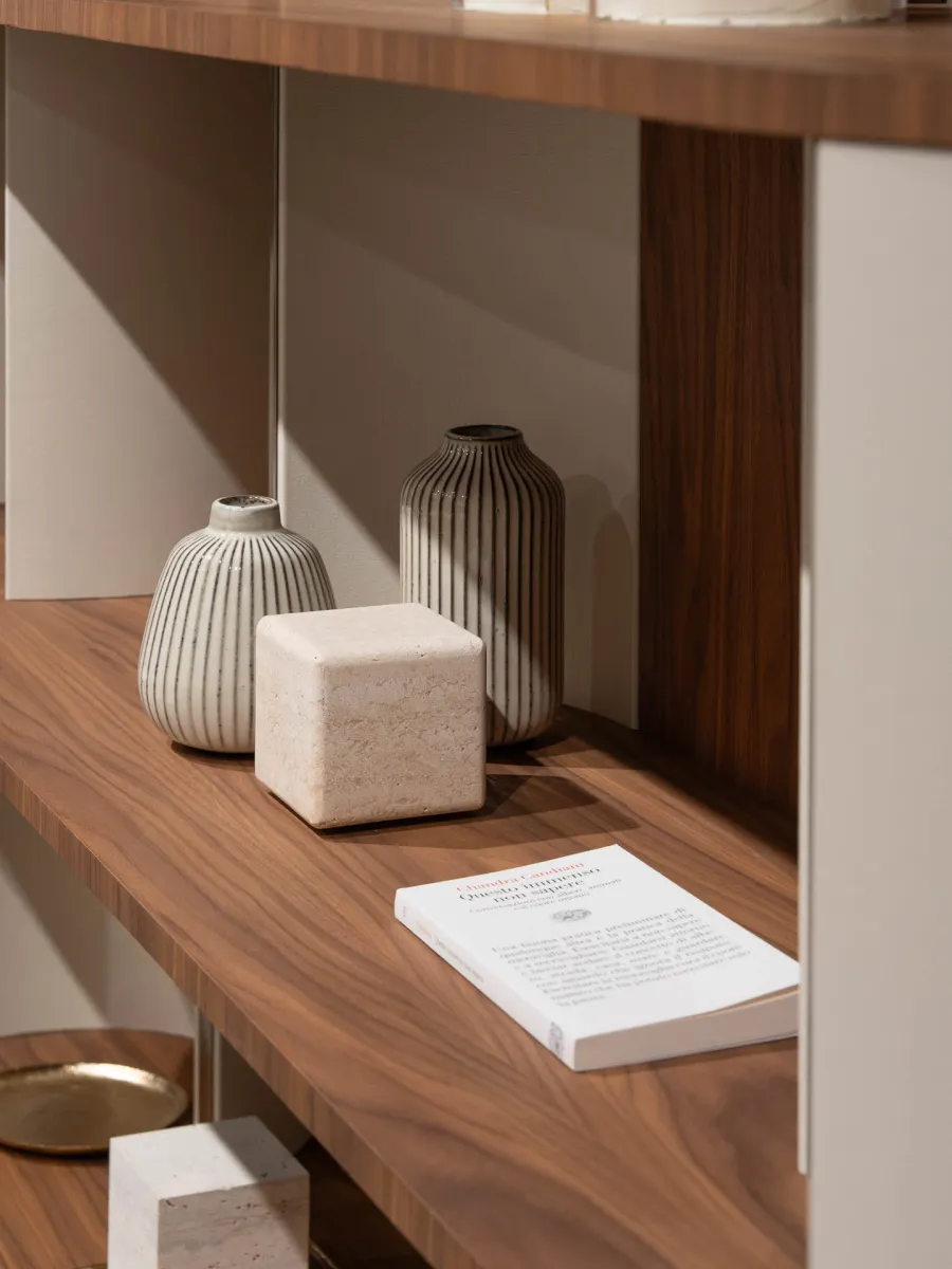 obrazek 14 Stylowa włoska biblioteczka do salonu lub gabinetu - w stylu modernistycznym