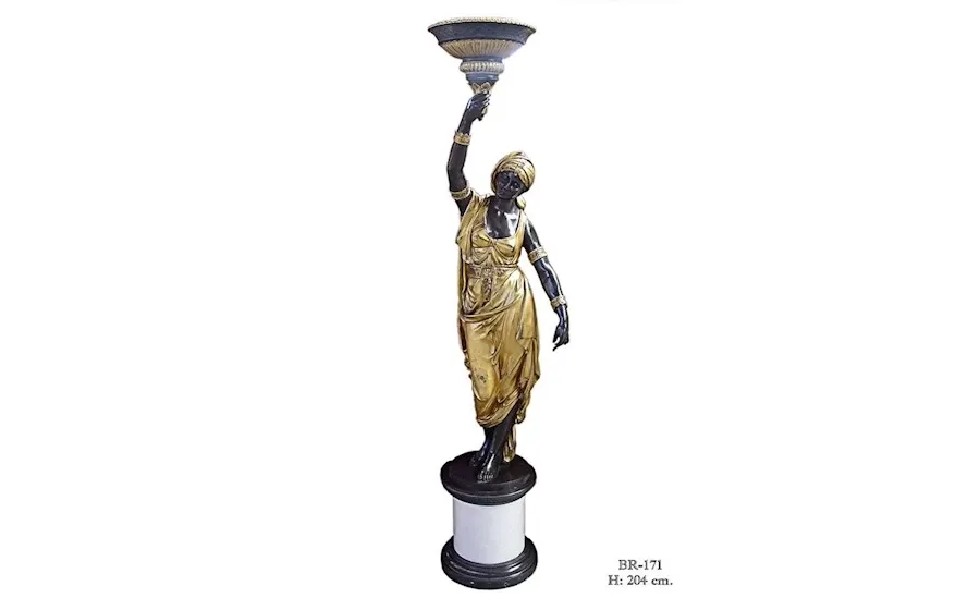 obrazek 1 Elegancka rzeźba przedstawiająca kobiecą postać wykonana z brązu