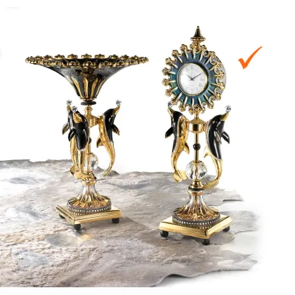 Zdjęcie Cudowny zegar z delfinami do gabinetu