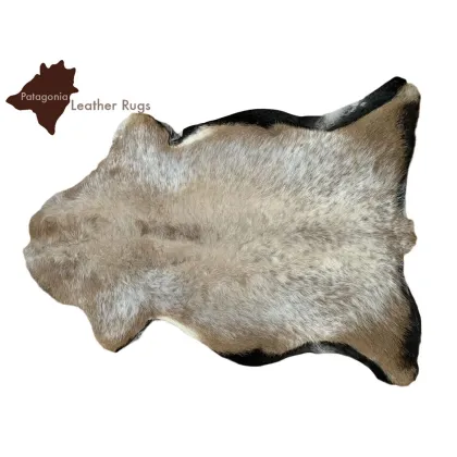 Zdjęcie Piękny dywan skórzany 90x70 cm