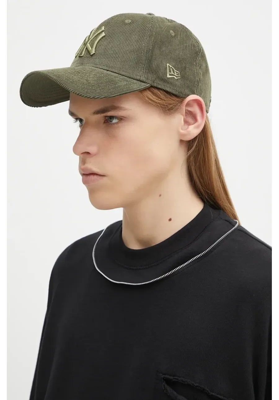 obrazek 1 New Era czapka z daszkiem Two Tone Cord 940 NYY kolor zielony z aplikacją 60595430
