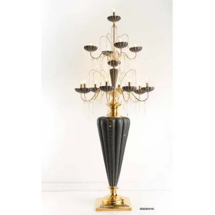 Zdjęcie Czarno-złota trzypoziomowa lampa stojąca z Włoch