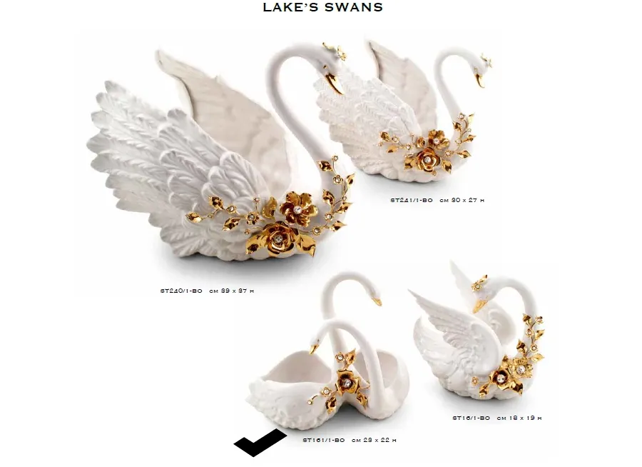 picture 1 Luxurious ceramic ornament - swans with golden accessories - Bruno Costenaro