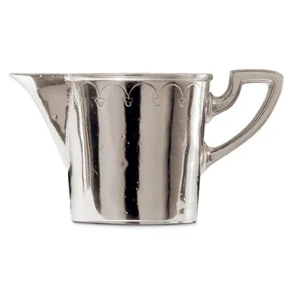 Picture An elegant milk jug from Andrea Doria