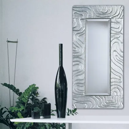 Picture A stylish rectangular mirror for a unique interior – La Vetreria