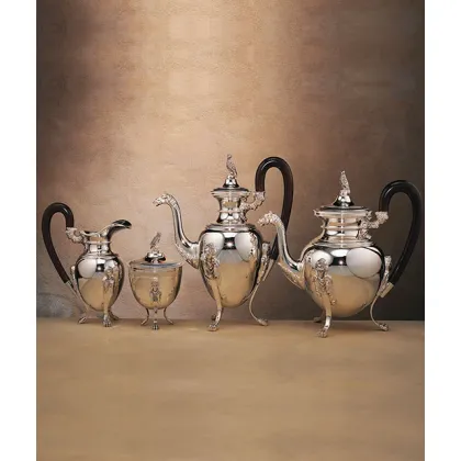 Zdjęcie Stylowy włoski dzbanek do herbaty ze srebra – Pampaloni