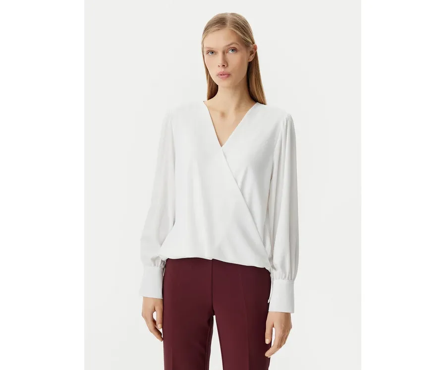 obrazek 1 Rinascimento Bluzka CFC0122866003 Biały Regular Fit