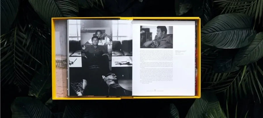 obrazek 11 Książka Norman Mailer. The Fight, Art Edition No. 126–250, Neil Leifer ‘Ali vs Foreman – Foreman Being Counted Out’ - Taschen