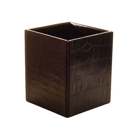 Zdjęcie Elegancki kosz na makulaturę