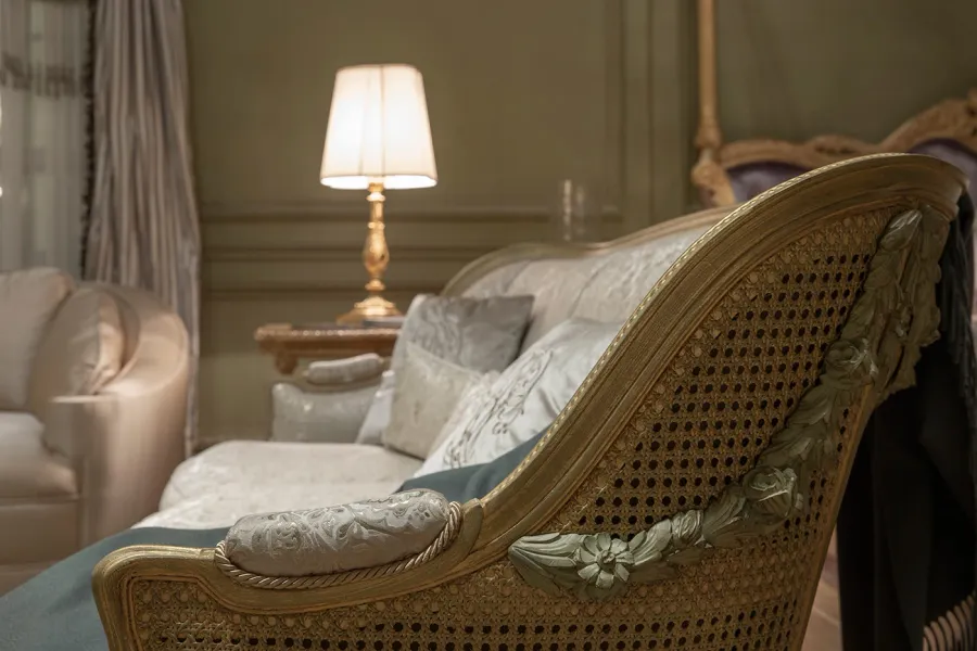 obrazek 6 Wyjątkowa włoska sofa w komplecie z 6-cioma poduszkami