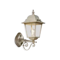 Zdjęcie Stylowa zewnętrzna lampa naścienna w stylu klasycznym