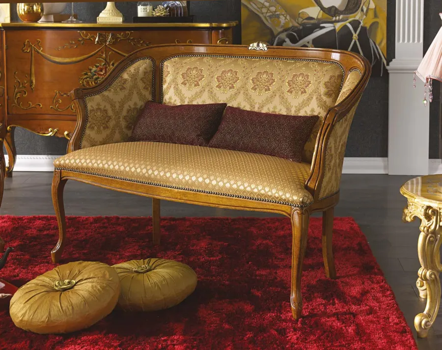 obrazek 1 Antyczna włoska mała sofa do salonu – Morello Gianpaolo