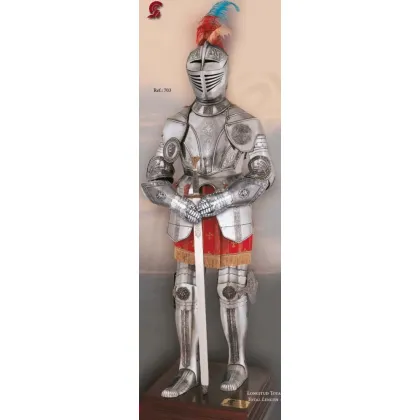 Zdjęcie Luksusowa dekoracja do domu - pełnowymiarowa zbroja rycerska z XVI wieku