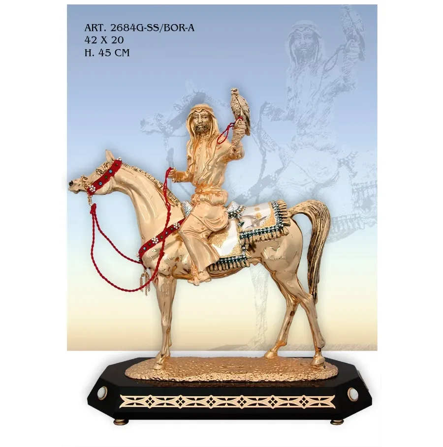 obrazek 1 Pięknie zdobiona figura z włoch