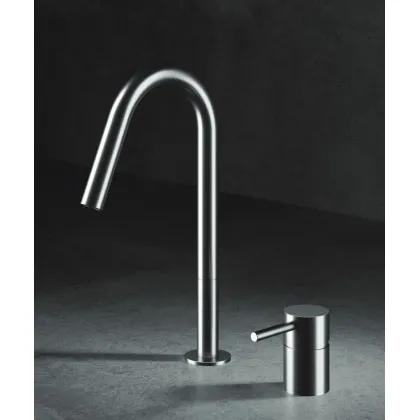 Zdjęcie Luksusowy dwuotworowy kran ze stali nierdzewnej do kuchni