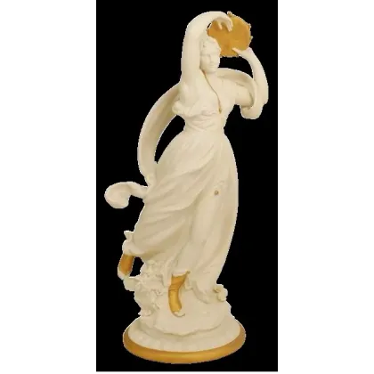 Zdjęcie Kobieta tańcząca z tamburynem - porcelanowa figurka z Włoch