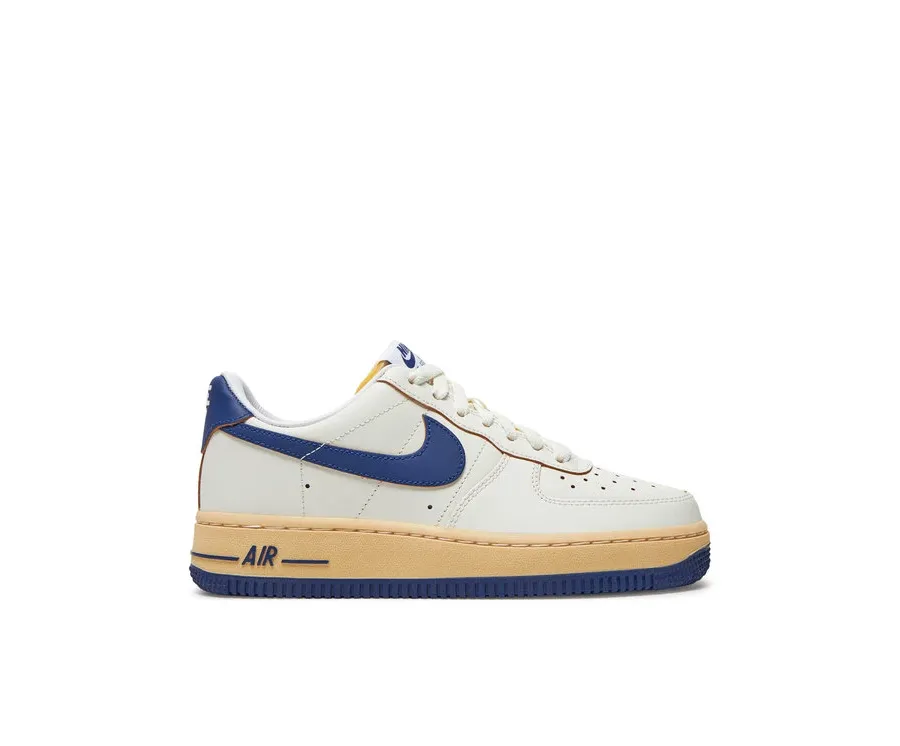 obrazek 1 Nike Sneakersy Air Force 1 '07 FQ8103 133 Biały
