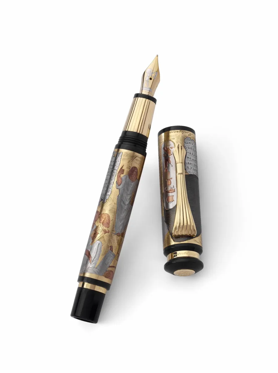 picture 2 Montegrappa - Sophia - The Majestic Golden Fountain Pen