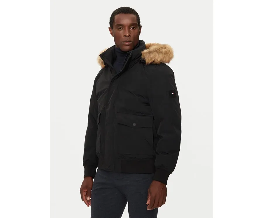 obrazek 1 Tommy Hilfiger Kurtka puchowa Rockie MW0MW37412 Czarny Regular Fit