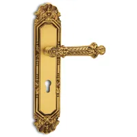 Picture A peculiar Paestum door handle from Italy