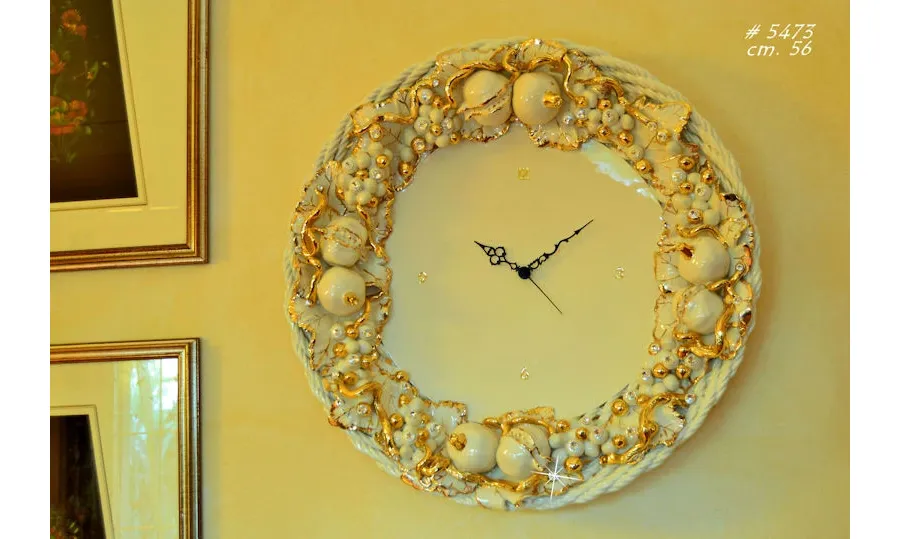 picture 1 Luxurious wall clock