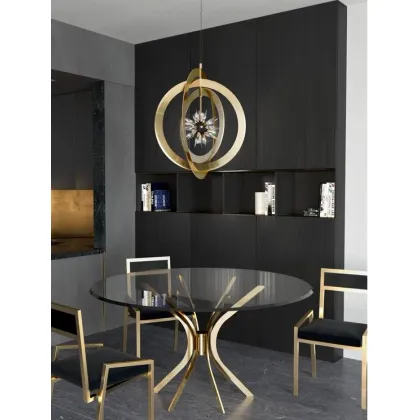 Zdjęcie Fenomenalny stół z pozłacanego mosiądzu i szklaną górą