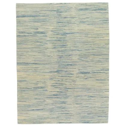 Zdjęcie Niezwykły dywan z wełny himalajskiej w dwóch odcieniach przeplatających się ze sobą