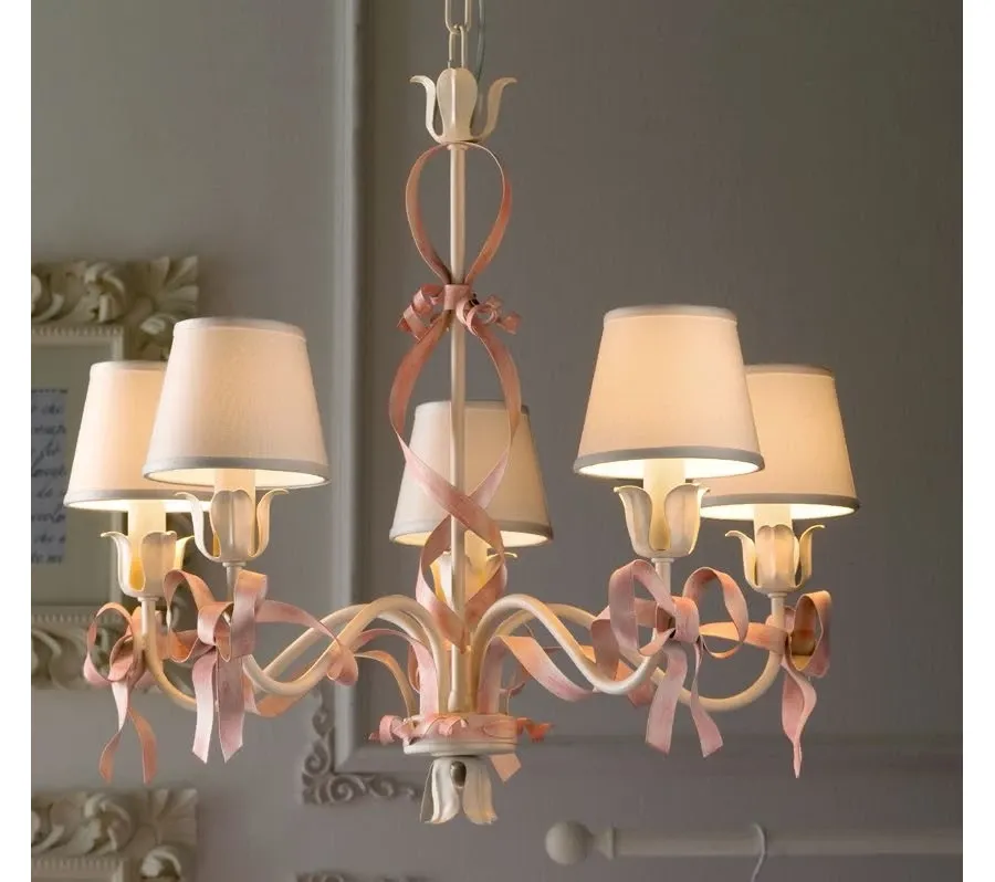 obrazek 1 Wyjątkowy żyrandol do dziewczęcej sypialni - Euro Lamp Art