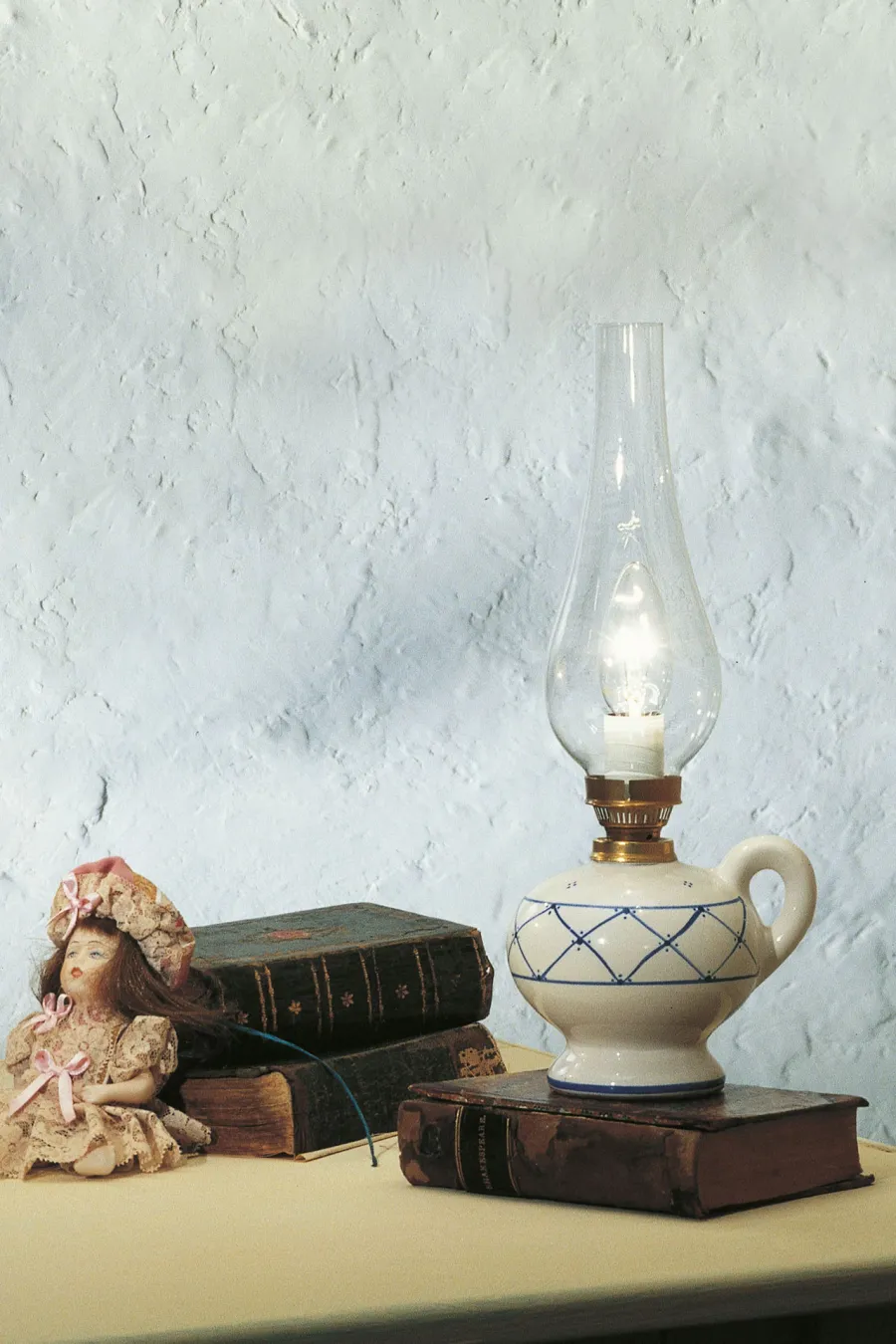obrazek 2 Ekskluzywna włoska lampa stołowa Pompei w stylu klasycznym