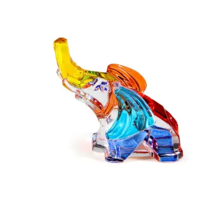 Zdjęcie Kolorowa figurka słonia wykonana ze szkła murano