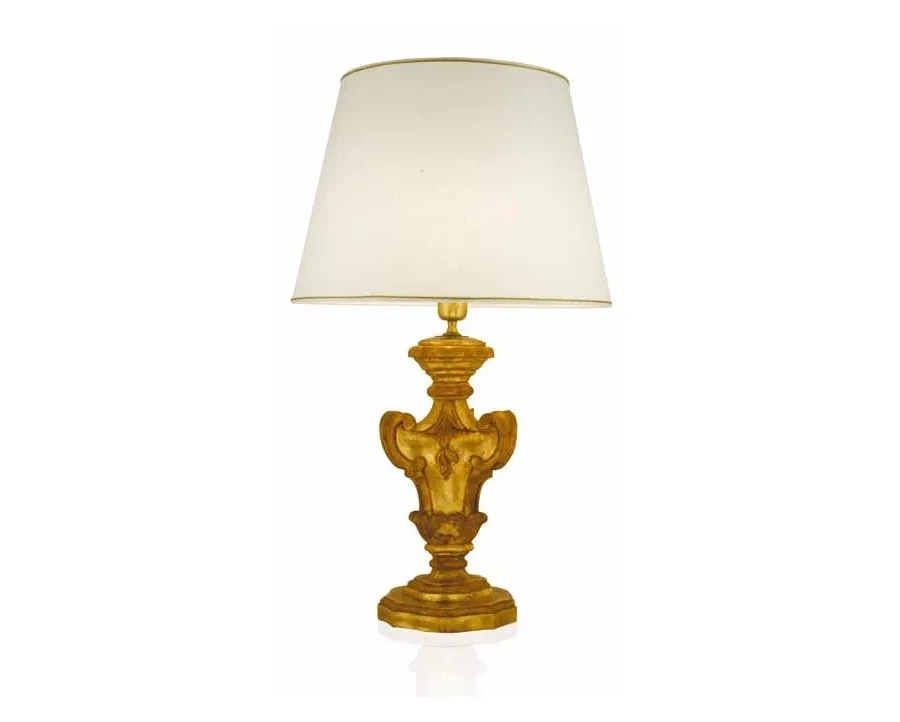 obrazek 1 Elegancka drewniana lampka na klasyczny stół