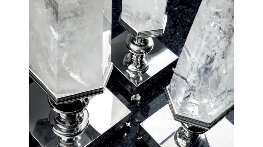 obrazek 2 Ciekawa kryształowa szpilka na niklowanej mosiężnej podstawie